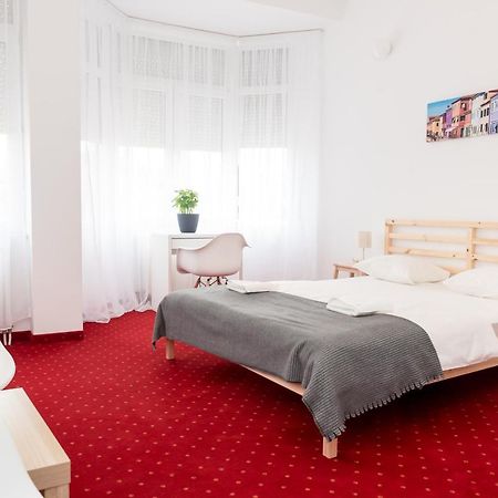 Bao Apartament & Rooms Oradea Luaran gambar